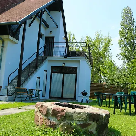 Semesterbostad Nefelejcs Zamárdi