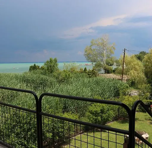 Nefelejcs Semesterbostad *